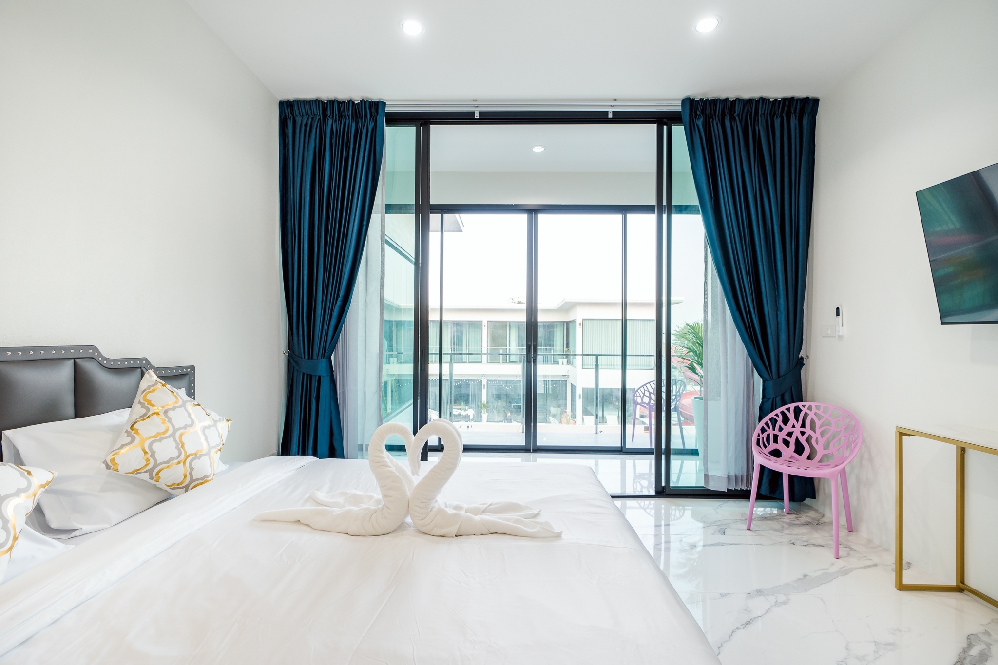 LINE_ALBUM_U Too Poolvilla Huahin_240224_71